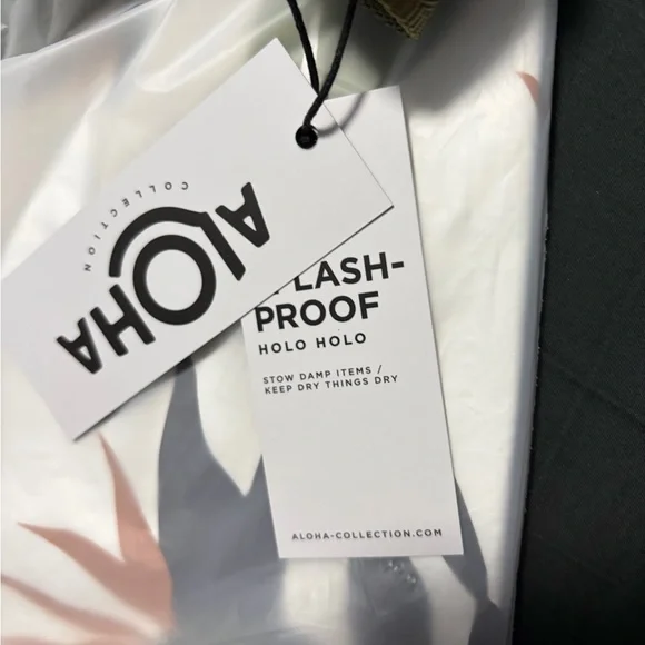 Aloha Collection Painted Birds Holo Holo Tote - Picture 5 of 8